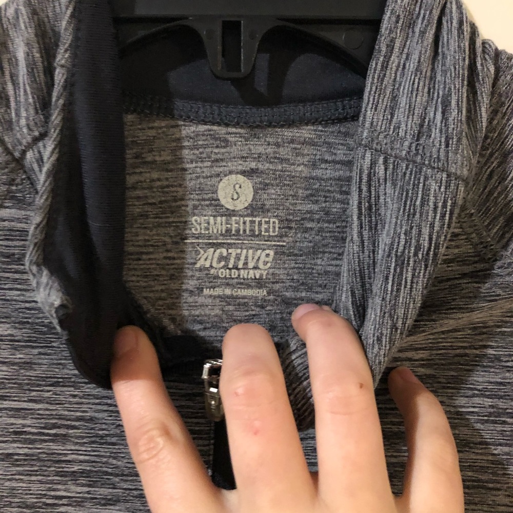 Quarter zip - Picture 3 of 3